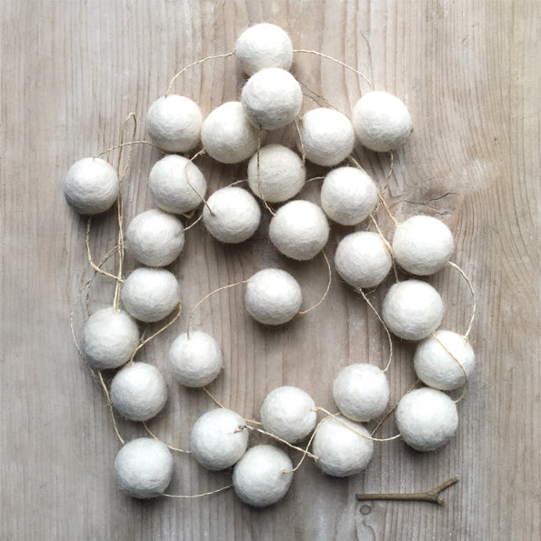Pompom Girlande - Weiß