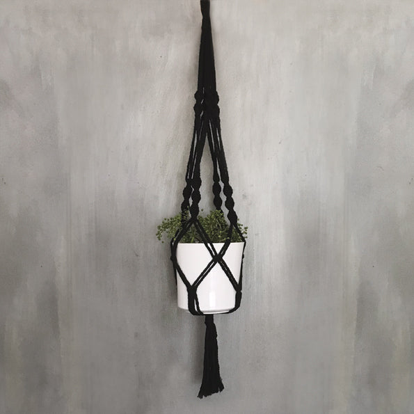Makrameehalter mit Topf - Schwarz