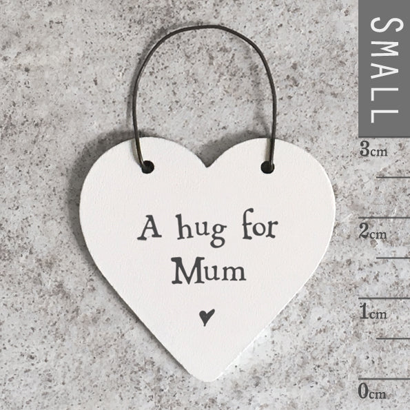 Kleines Herzschild - Umarmung für Mama