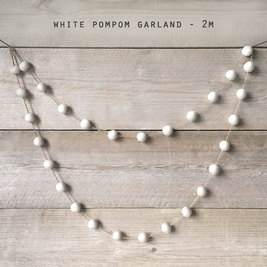 Pompom garland - White