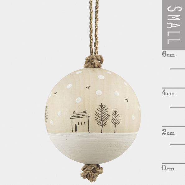 Wood bauble - Snowy houses