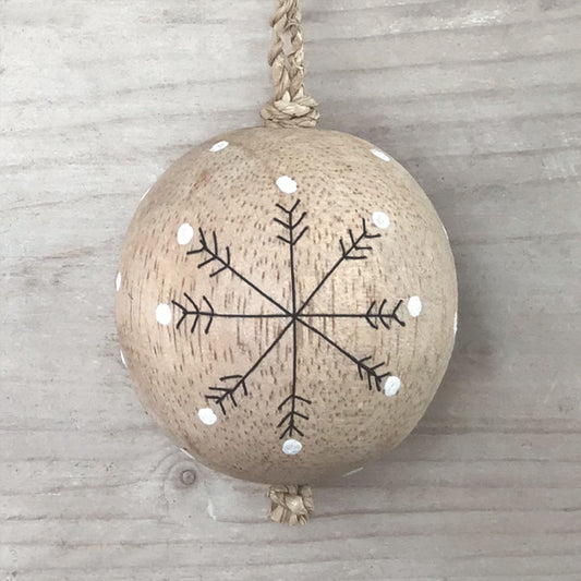 Wood bauble - Snowflakes