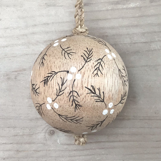 Wood bauble - Berry branches